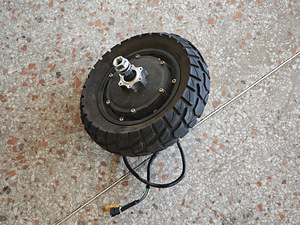 Kukirin G2 Master 2024 esi- ja tagamootor (1 foto / 3)