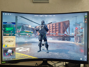 Odyssey G7 32" 240hz (2 фото из 3)