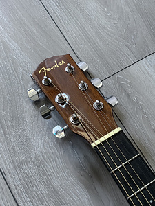 Акустическая гитара Fender CD-60 (3 фото из 7)