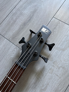 Бас-гитара Ibanez SDGR SR300EB (3 фото из 6)