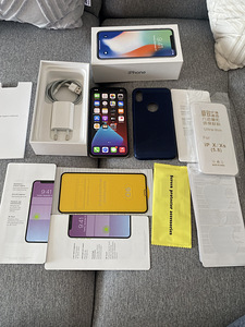 iPhone X 64GB Silver Heas Seisukorras, Uus Aku (1 foto / 7)