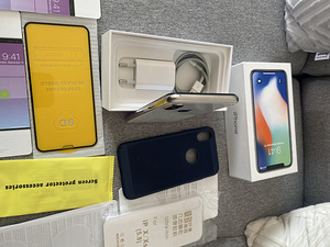 iPhone X 64GB Silver Heas Seisukorras, Uus Aku (3 foto / 7)