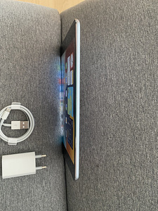 iPad Mini 4 128GB Space Gray Heas Seisukorras (3 foto / 5)