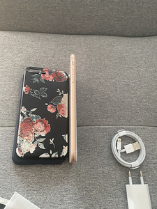iPhone 8 Plus 64GB Gold Heas Seisukorras (4 foto / 7)