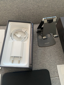 iPhone 8 255GB Heas Seisukorras (6 foto / 7)