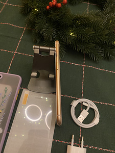 iPhone 8 Plus 64GB Heas Seisukorras, Uus Aku (2 foto / 7)