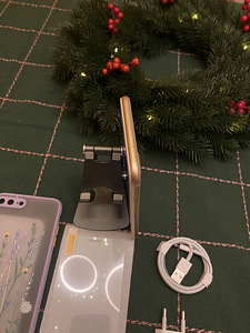 iPhone 8 Plus 64GB Heas Seisukorras, Uus Aku (3 foto / 7)