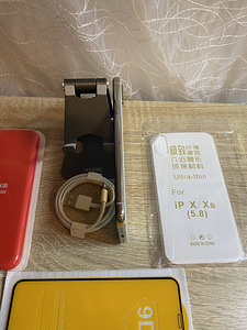 iPhone XS 64GB Heas Seisukorras (3 foto / 7)