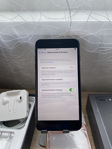 iPhone 8 Plus 64GB Heas Seisukorras (6 foto / 7)