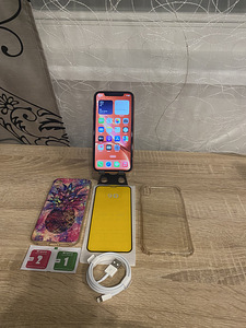 iPhone XR 64GB Heas Seisukorras (1 foto / 7)
