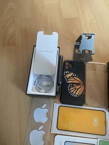 iPhone 11 Pro 64GB Heas Seisukorras (3 foto / 8)