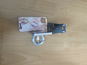 iPhone 12 мини 64 ГБ (4 фото из 7)