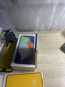 iPhone X 64GB Heas Seisukorras, Uus Aku (4 foto / 7)