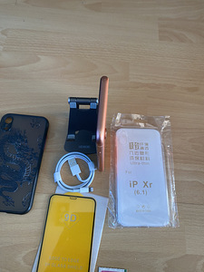 iPhone XR 128GB Heas Seisukorras (5 foto / 8)