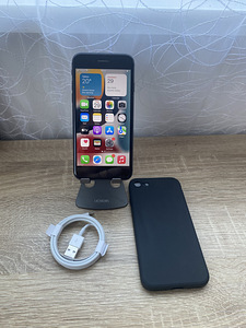 iPhone 8 64GB Heas Seisukorras, Uus Aku (1 foto / 7)
