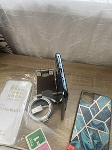 iPhone 11 Pro Max 64GB Heas Seisukorras, Uus Aku (6 foto / 7)