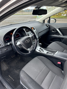 Toyota Avensis 1.8 108kw LPG (5 foto / 9)