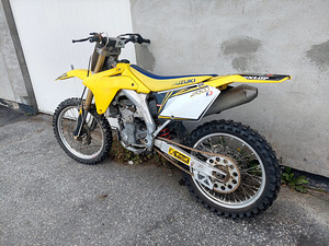 Suzuki RMZ 450 2006 (3 foto / 4)