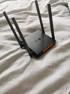 Wi-Fi роутер TPLink AC1200 (2 фото из 2)