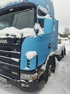 Scania 124 varuosadeks (2 foto / 2)