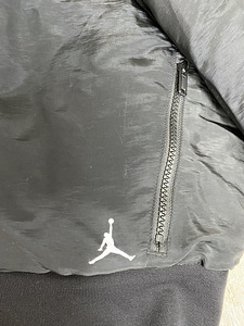 Продам куртку Air Jordan.
