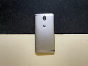 OnePlus 3 varuosade jaoks (1 foto / 4)
