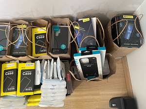 ОПТОМ! 1tk = 0.5 euro Продам 200+ чехлов на iPhone, Samsung. (3 фото из 3)