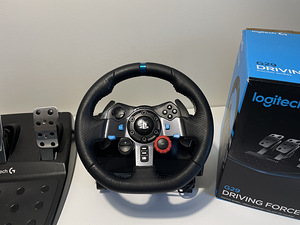Logitech G29 rooliratas ja pedaalid PC/PS4/PS5 jaoks (2 foto / 3)