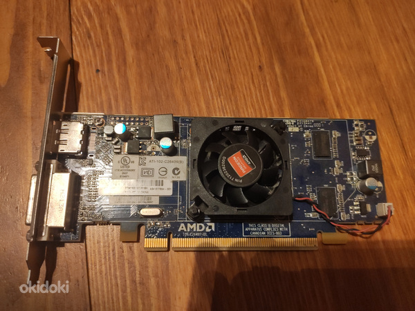 AMD Radeon HD 7450 (foto #1)