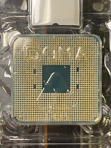 Ryzen 7 3800X 8/16 + AMD Wraith Prism (Stock Cooler) (2 foto / 6)