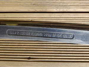 BMW e39 rear M-spoiler original (1 foto / 2)