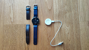 ПРОДАЕТСЯ: Очень хорошо сохранившиеся Huawei Watch GT 2 + 2 (1 фото из 3)