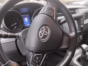 Toyota Avensis Touring Sports Active Plus 2.0 D-4D FWD MT (5 foto / 14)