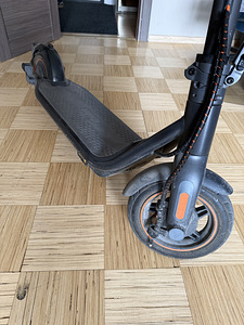 Segway Ninebot F65 (2 foto / 4)