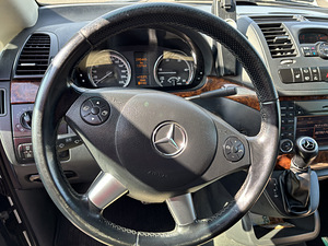 Mercedes-Benz Viano Avantgarde Edition 3.0 165kW (6 foto / 13)