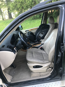 BMW X5 (8 foto / 9)