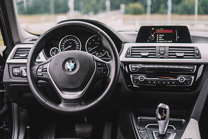 BMW F31 318d (4 foto / 6)