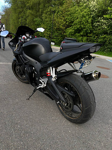 Yamaha R6 (4 foto / 4)