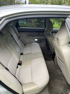 Volvo S80 2.5T AWD (7 foto / 9)
