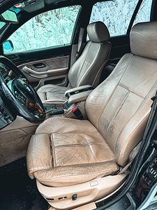BMW e39 3.0d 142kw facelift (7 foto / 7)