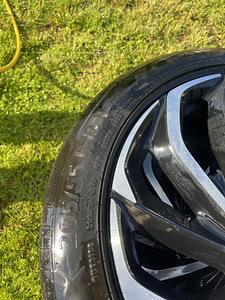 Peugeot Citroen 19” диски и шины (9 фото из 10)