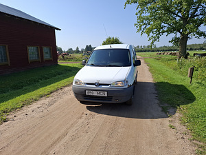 Peugeot Partner (1 фото из 10)