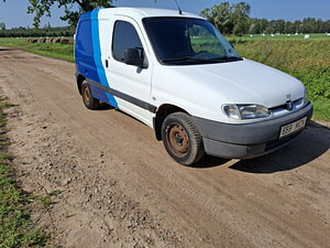 Peugeot Partner (2 фото из 10)
