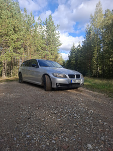 BMW 320 (1 фото из 10)