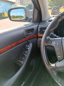 Toyota Avensis (5 foto / 6)