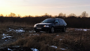 2002 Audi A6 Quattro 2.5tdi 132kw Tiptronic (1 foto / 9)