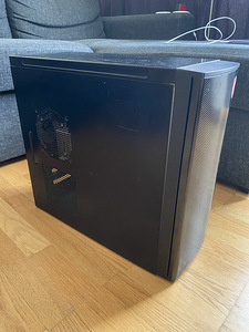 9600K + 16 GB RAM + AMD 5500 XT + SSD - Gaming Computer (4 foto / 4)