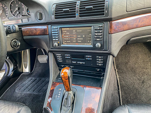 BMW E39 525D M-пакет (11 фото из 12)
