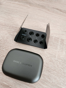 Bang & Olufsen Beoplay Ex (Black Anthracite) (4 foto / 6)