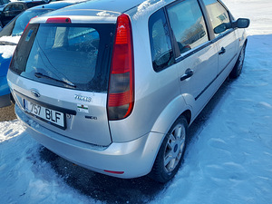 Ford Fiesta (1 foto / 7)
